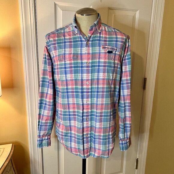 EUC Men's Vineyard Vines Harbor Fishing Style Pink Green Plaid Shirt Size SMALL - Picture 1 of 4